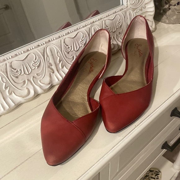Seychelles Shoes - 𝅺SEYCHELLES Pointed Toe Red Leather Flats